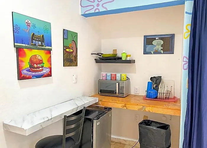Sleep In A Pineapple Under The Sea Hotel 3*