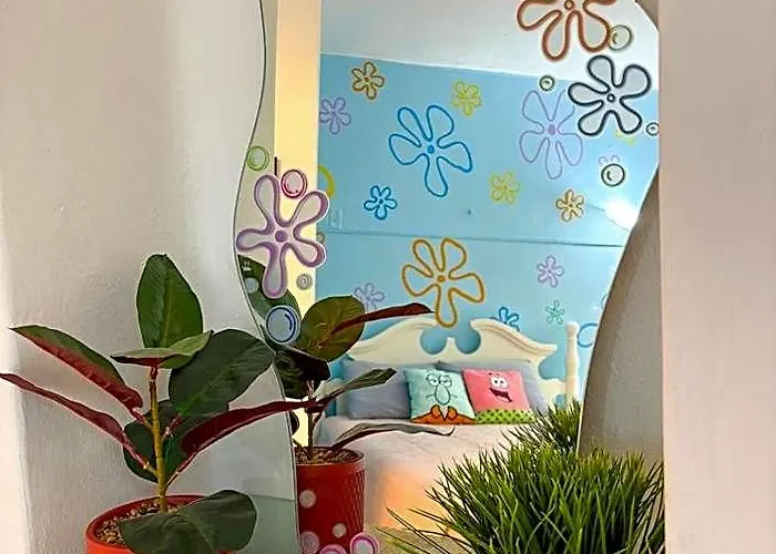 Hotel Sleep In A Pineapple Under The Sea
